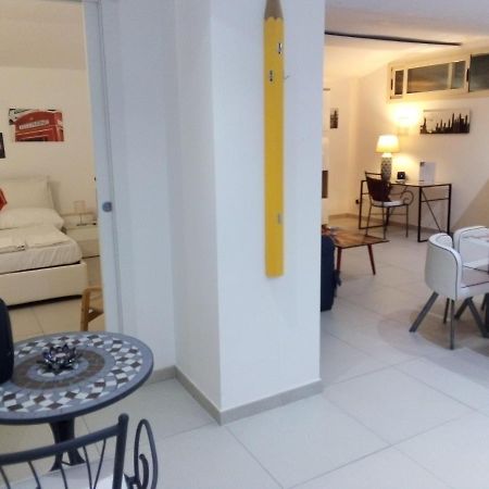 הוילה אצ'י קסטלו Trinacria House Scogliera מראה חיצוני תמונה